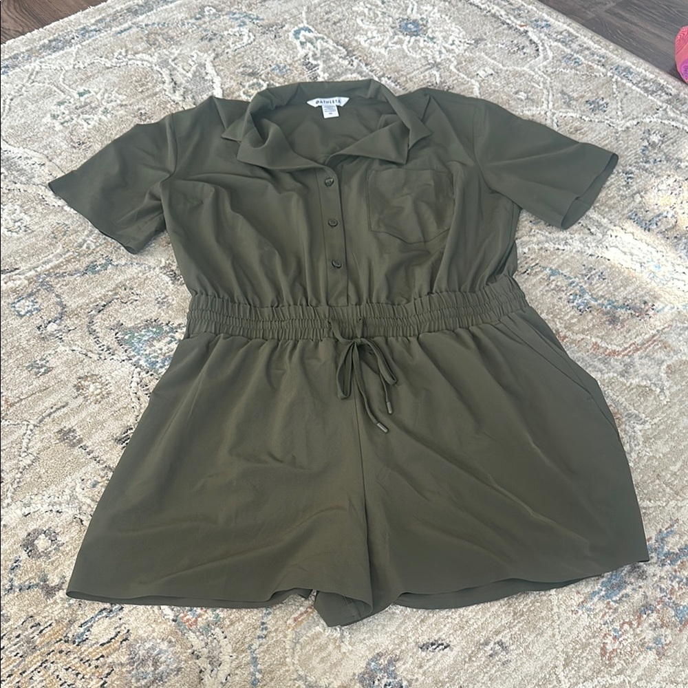 Athleta NWOT Women's Avenue Romper Medium Aspen olive